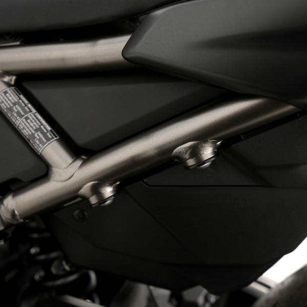 R&G Rear Foot Rest Blanking Plates for Suzuki GSX-8S '23-, GSX-8R '24- & GSX-8T '25- (PAIR)